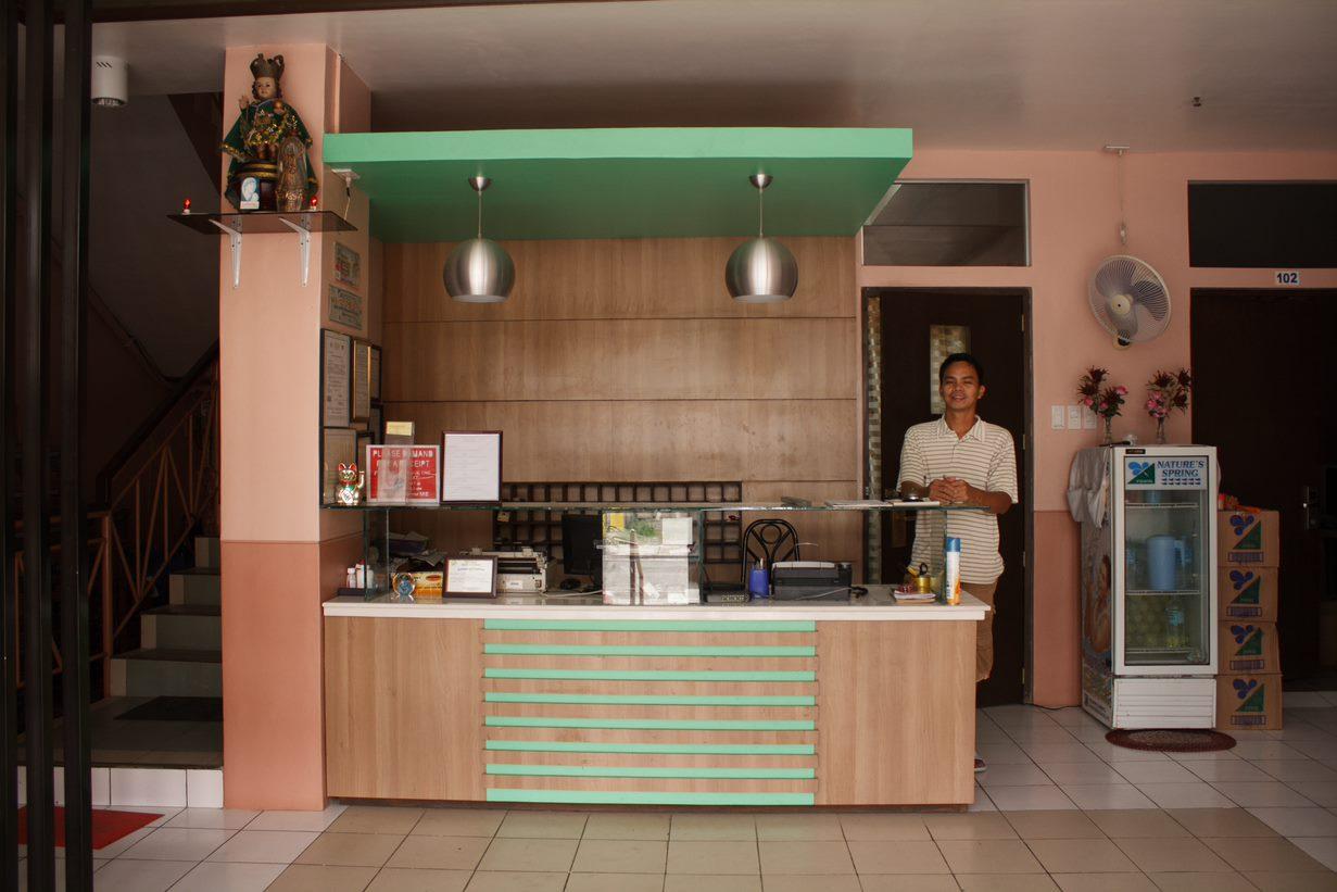 Gv Hotel - Maasin Maasin  Bagian luar foto