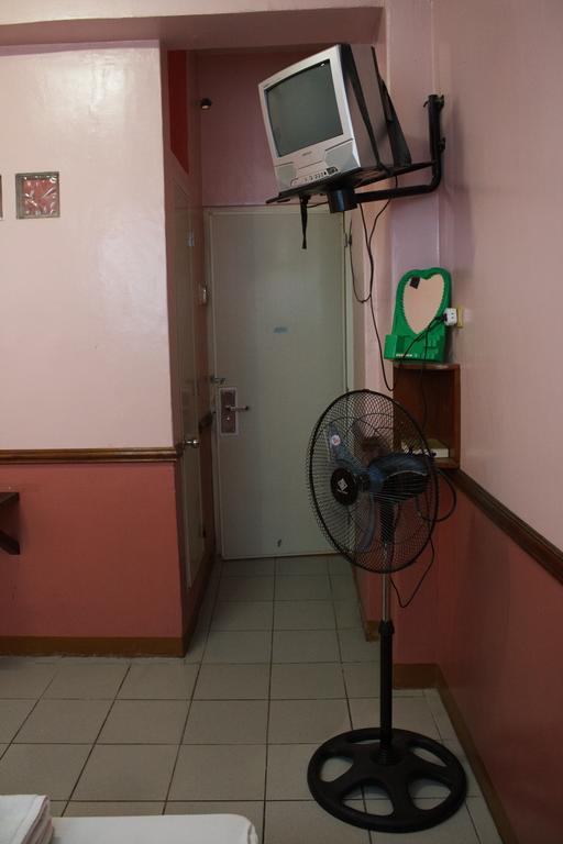 Gv Hotel - Maasin Maasin  Bagian luar foto