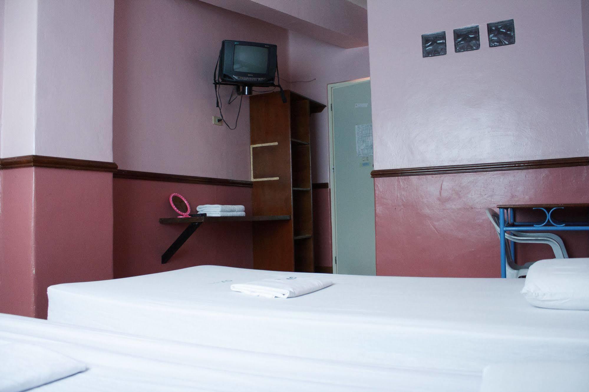 Gv Hotel - Maasin Maasin  Bagian luar foto